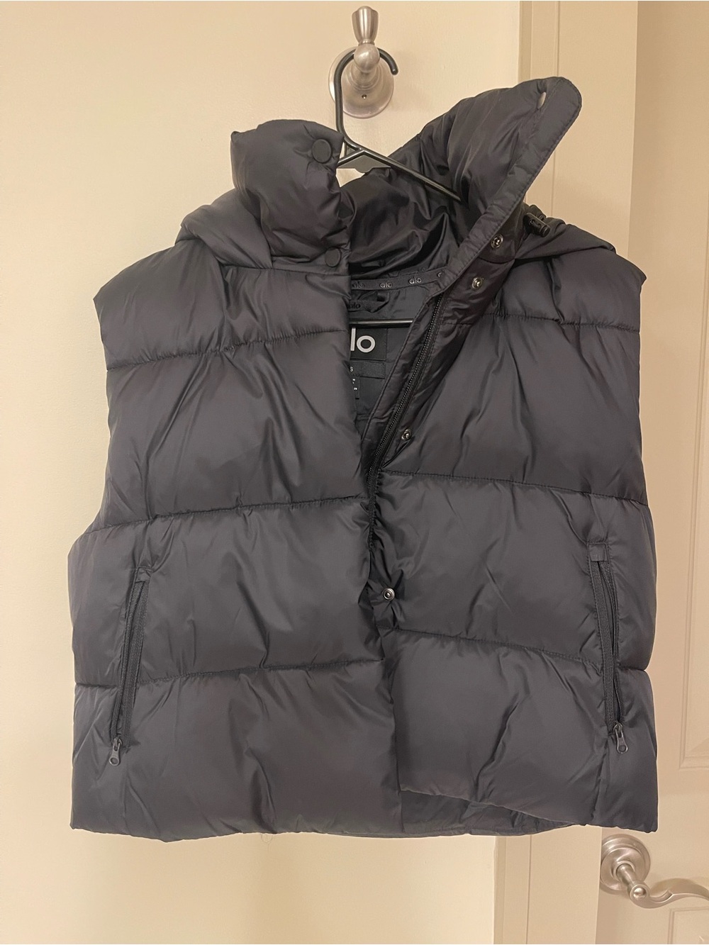 ALO Yoga Gold Rush Puffer Vest (never worn)